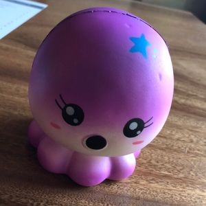 Super cute octopus slow rising squishy!